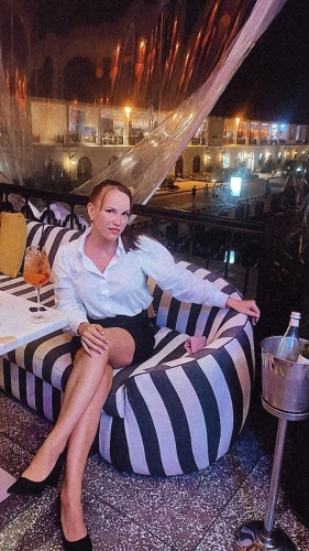 Сашенька - Индивидуалка Питера, размер груди 3, метро Горьковская